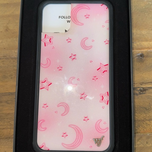 2 WILDFLOWER PHONE CASES iPhone 11 pro max - Picture 4 of 5